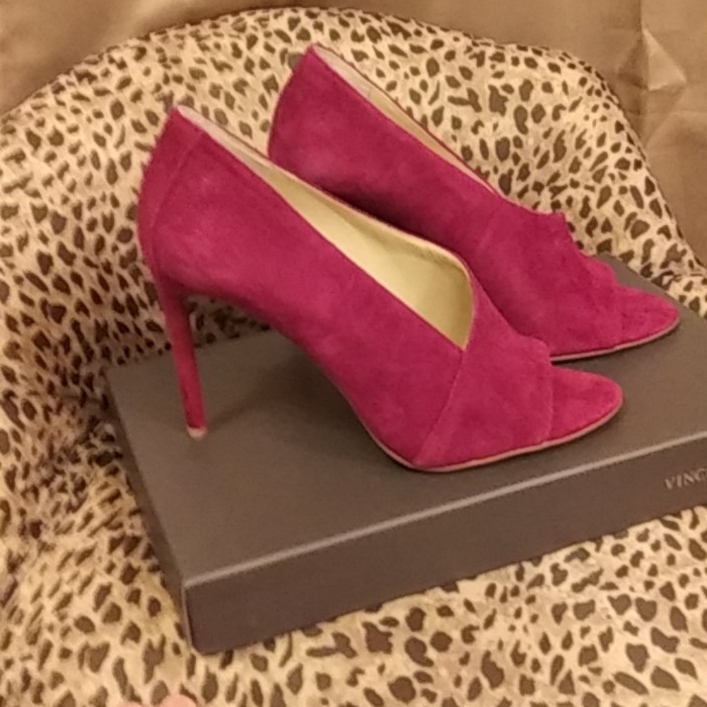 Vince Camuto's Stelleto